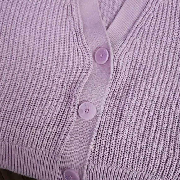 H&M Women's Soft Lavender Knit 3 Button Size Medium Cardigan - Picture 3 of 6